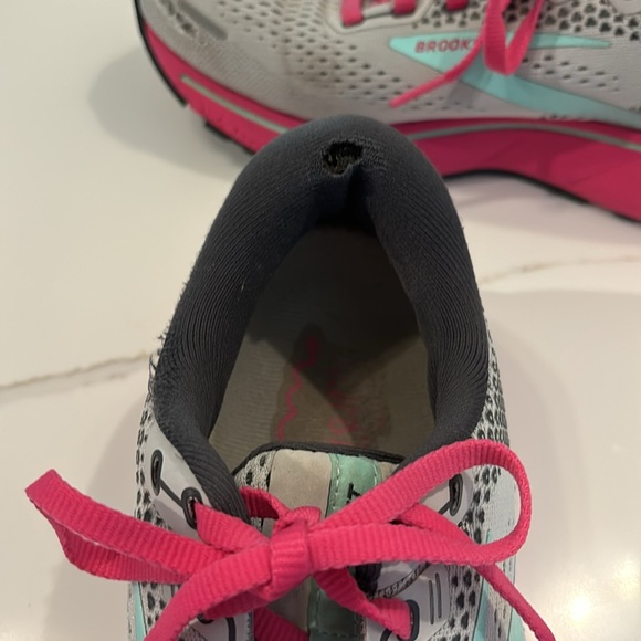 Brooks Women's Ghost 14 Neutral Running Shoe - Picture 6 of 8